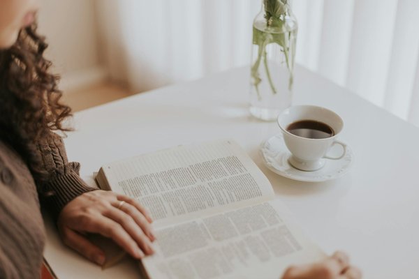 Maquillage pour le travail : comment rester professionnel et stylé